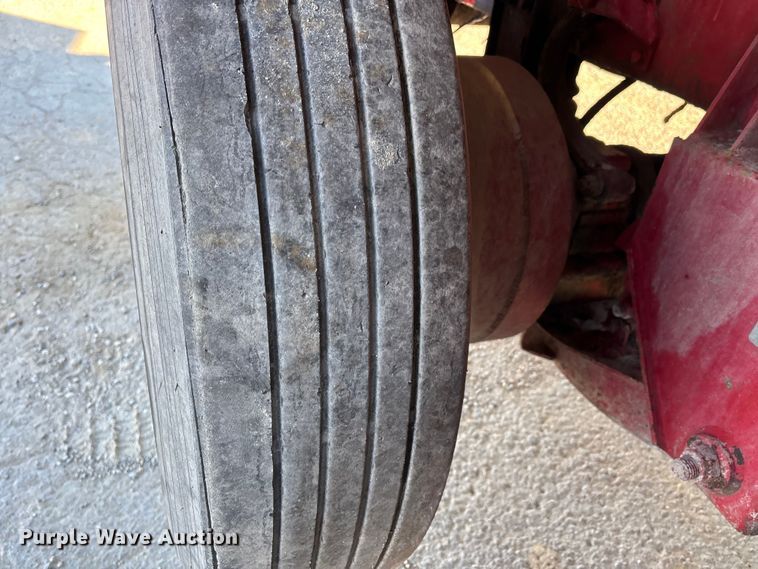 image for item DT0008 2004 Phoenix PM201 ready mix truck