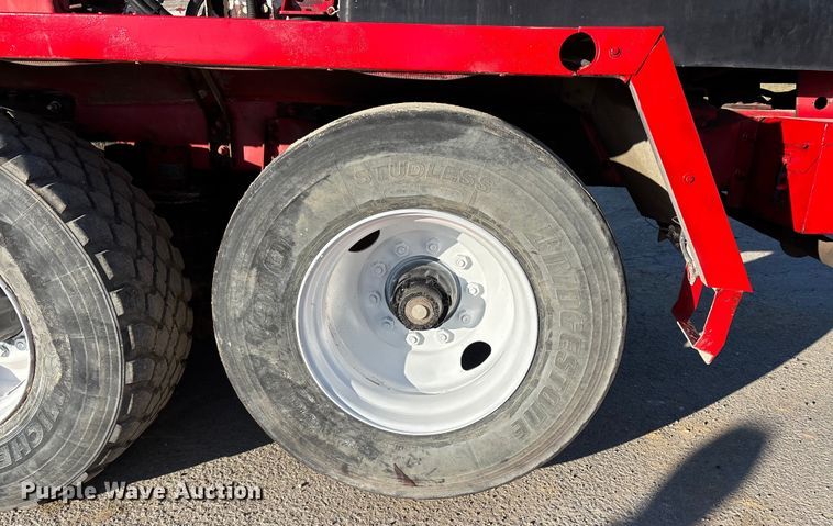 image for item DT0008 2004 Phoenix PM201 ready mix truck