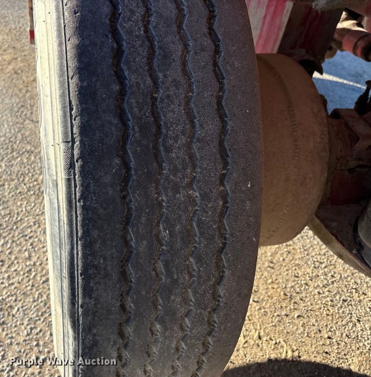 image for item DT0008 2004 Phoenix PM201 ready mix truck