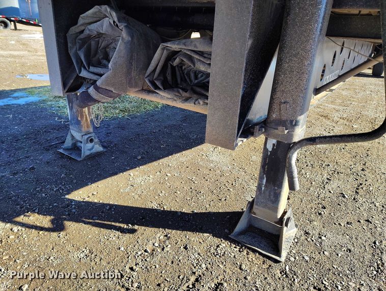 image for item DT0781 2009 Doonan 532DBE1ECDKH drop deck trailer