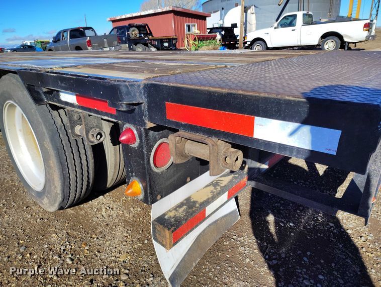 image for item DT0781 2009 Doonan 532DBE1ECDKH drop deck trailer