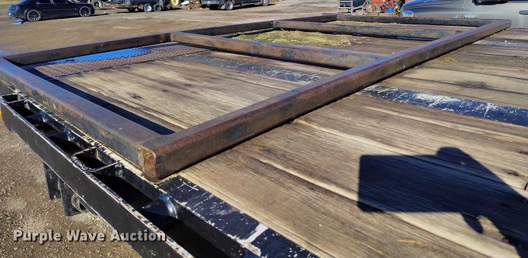 image for item DT0781 2009 Doonan 532DBE1ECDKH drop deck trailer