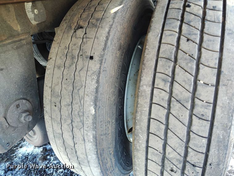 image for item DT0789 2016 Wabash DVLSHPC dry van trailer