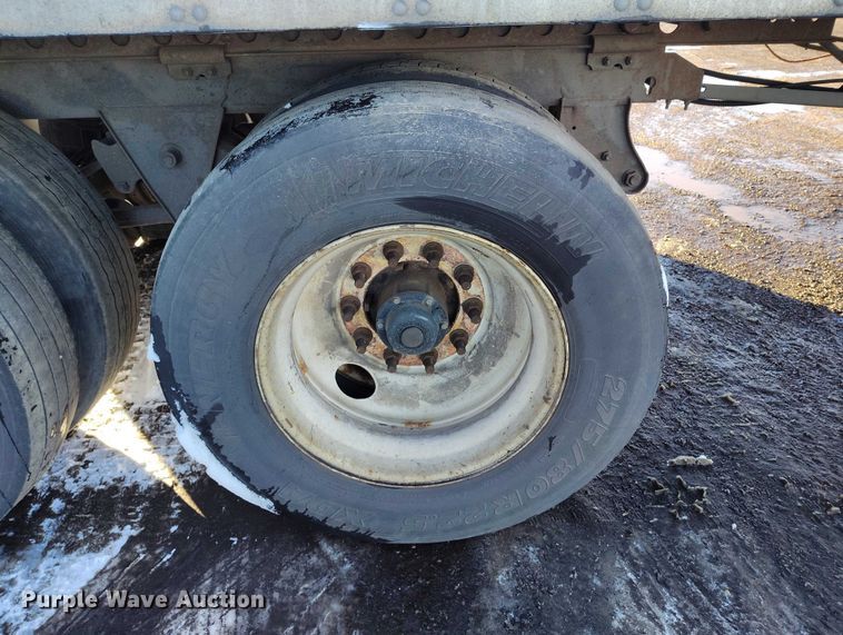 image for item DT0795 2015 Vanguard VXP 53' dry van trailer