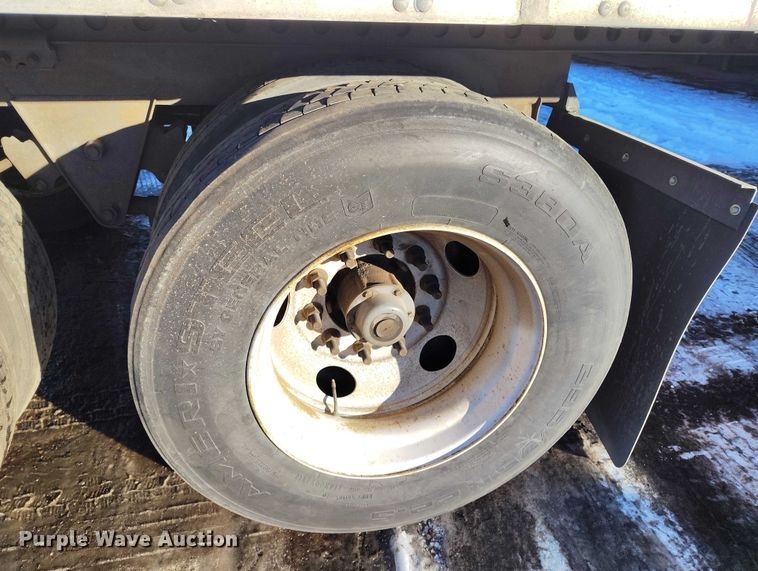 image for item DT0795 2015 Vanguard VXP 53' dry van trailer