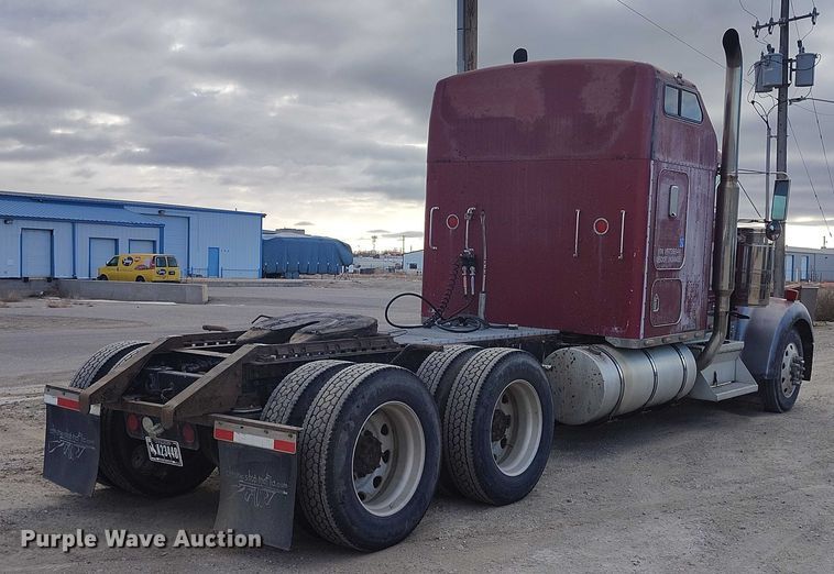 image for item DT0803 1997 Kenworth W900 semi truck