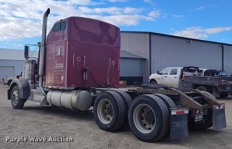 image for item DT0803 1997 Kenworth W900 semi truck