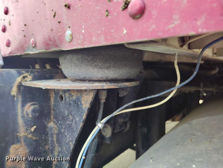 image for item DT0803 1997 Kenworth W900 semi truck