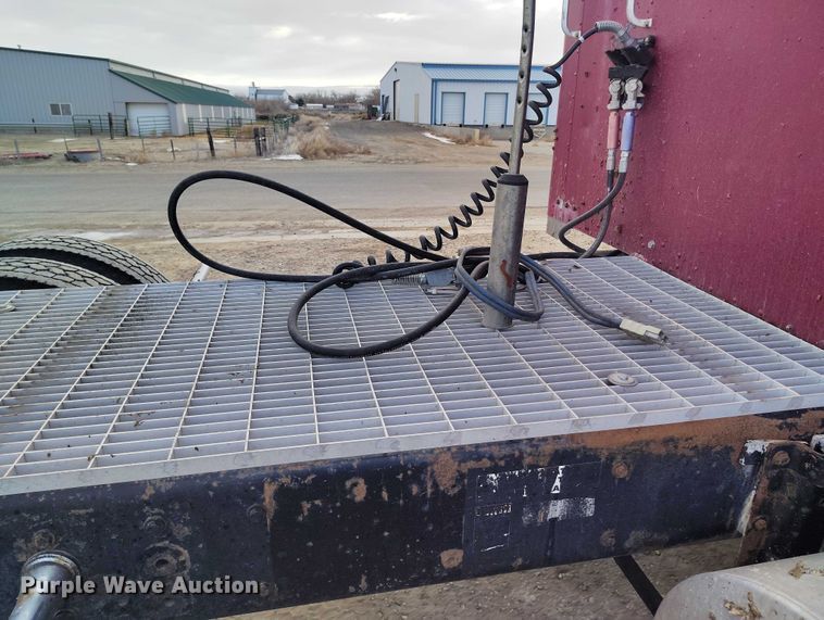 image for item DT0803 1997 Kenworth W900 semi truck