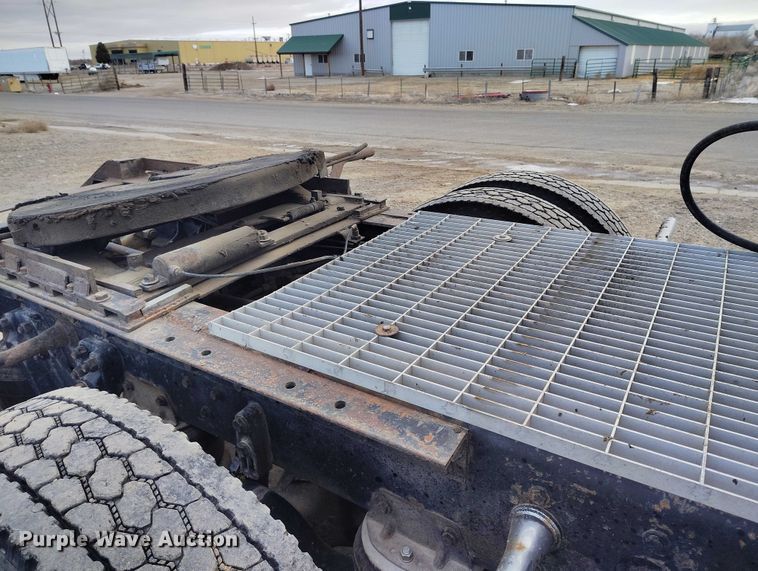 image for item DT0803 1997 Kenworth W900 semi truck