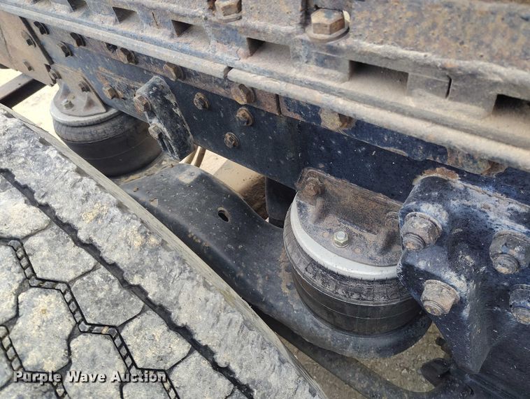 image for item DT0803 1997 Kenworth W900 semi truck