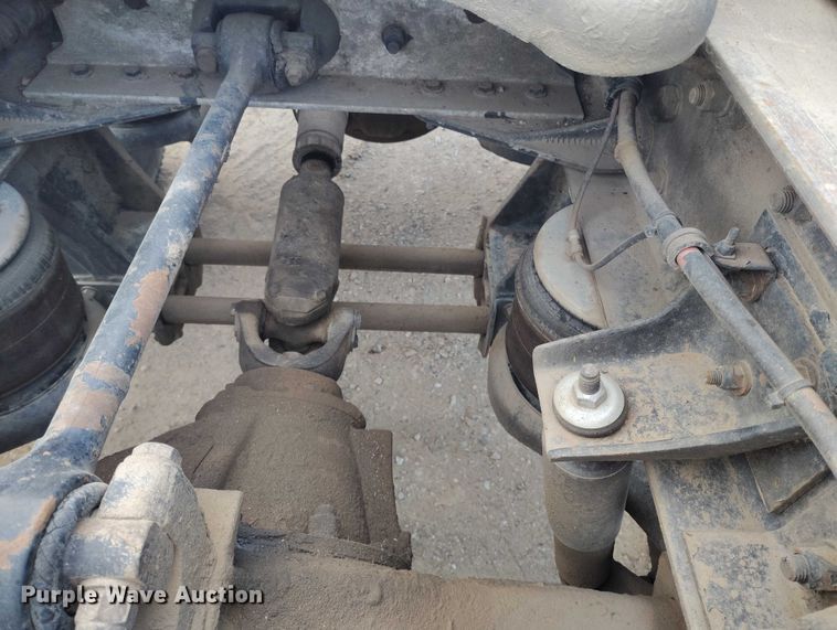 image for item DT0803 1997 Kenworth W900 semi truck