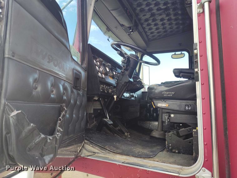 image for item DT0803 1997 Kenworth W900 semi truck