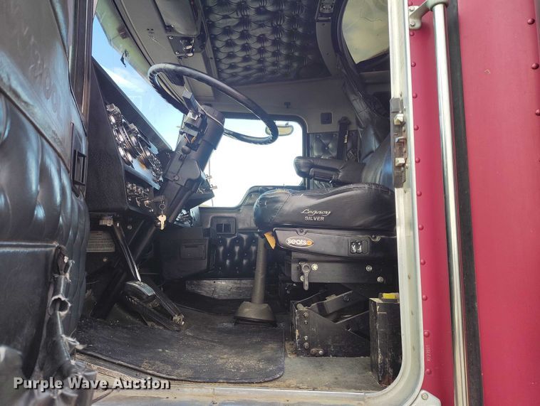 image for item DT0803 1997 Kenworth W900 semi truck