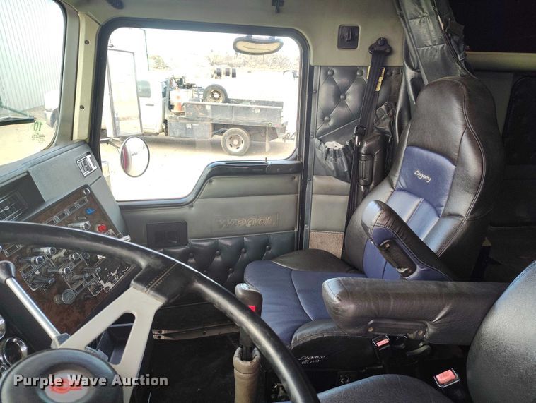 image for item DT0803 1997 Kenworth W900 semi truck