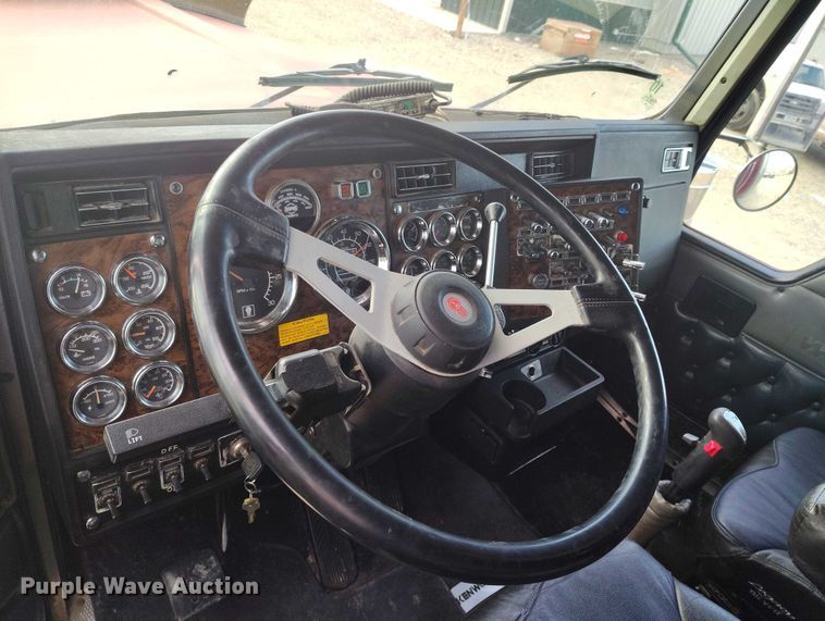 image for item DT0803 1997 Kenworth W900 semi truck