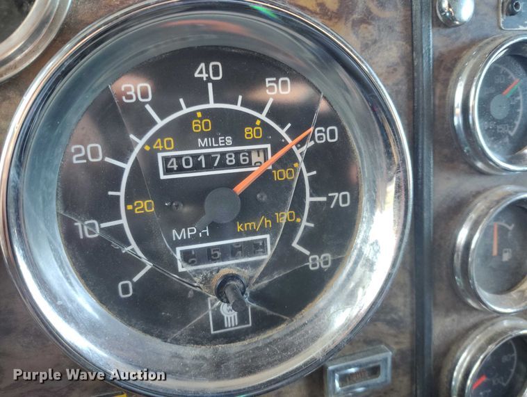 image for item DT0803 1997 Kenworth W900 semi truck