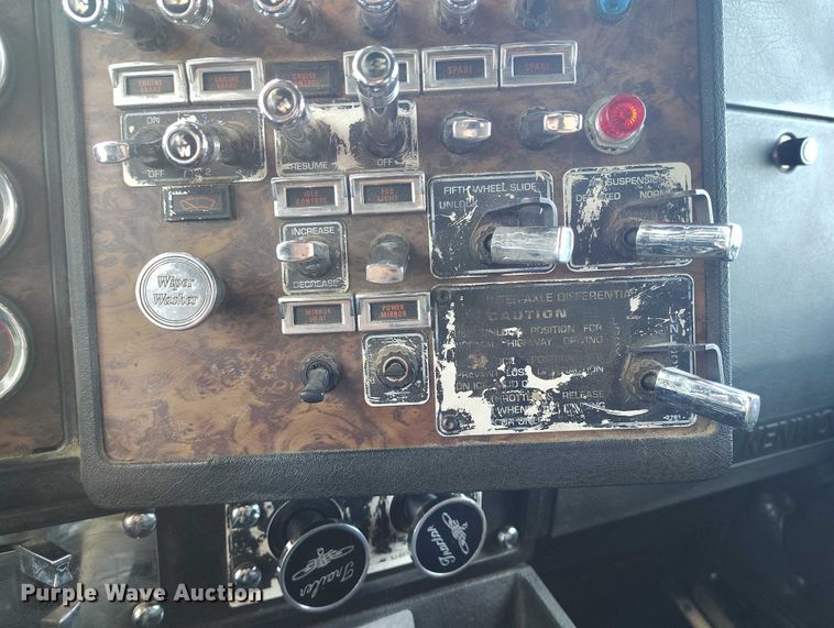 image for item DT0803 1997 Kenworth W900 semi truck