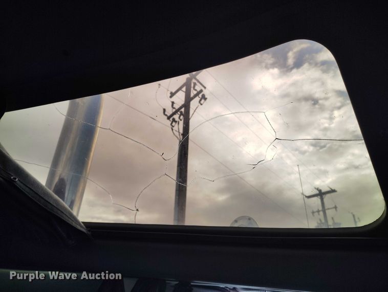 image for item DT0803 1997 Kenworth W900 semi truck