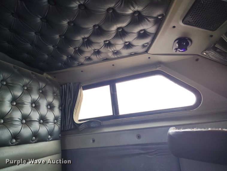 image for item DT0803 1997 Kenworth W900 semi truck