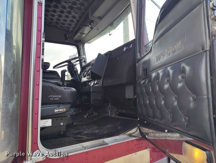 image for item DT0803 1997 Kenworth W900 semi truck