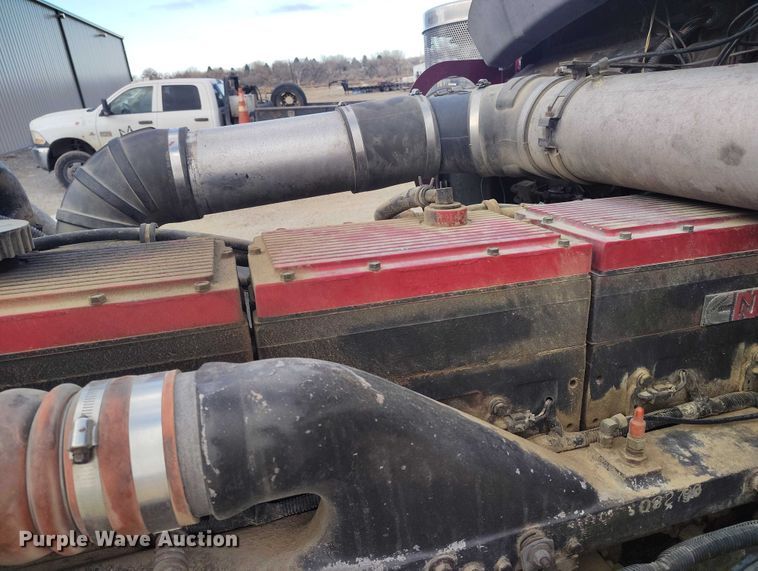 image for item DT0803 1997 Kenworth W900 semi truck