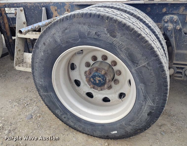 image for item DT0803 1997 Kenworth W900 semi truck