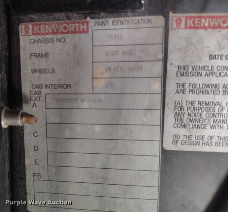 image for item DT0803 1997 Kenworth W900 semi truck