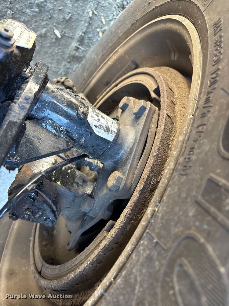 image for item DT2762 2016 Freightliner Cascadia semi truck