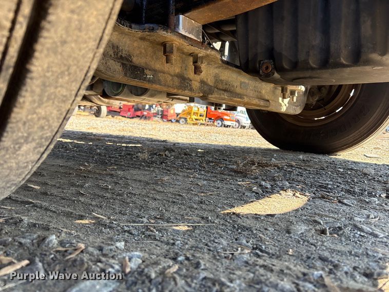 image for item DT2762 2016 Freightliner Cascadia semi truck