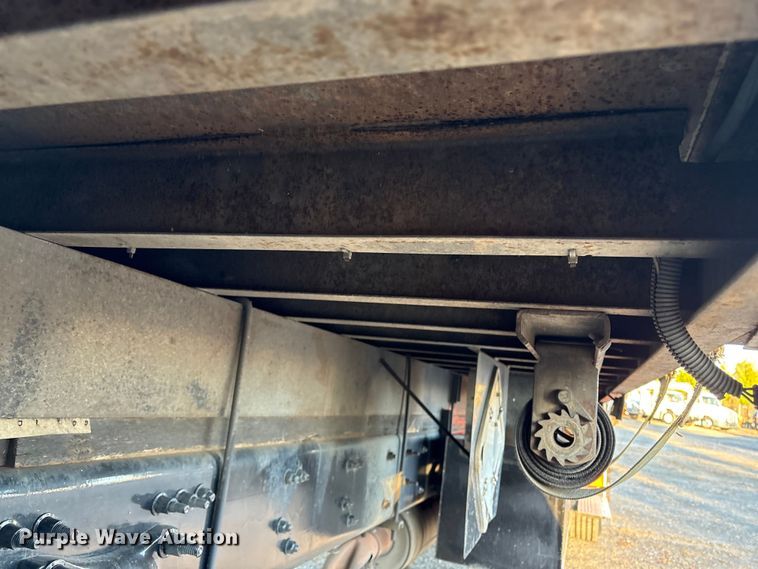 image for item DT2766 2017 Freightliner Business Class M2 flatbed truck