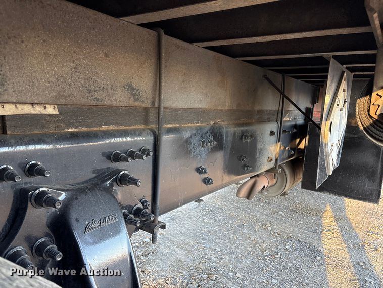 image for item DT2766 2017 Freightliner Business Class M2 flatbed truck