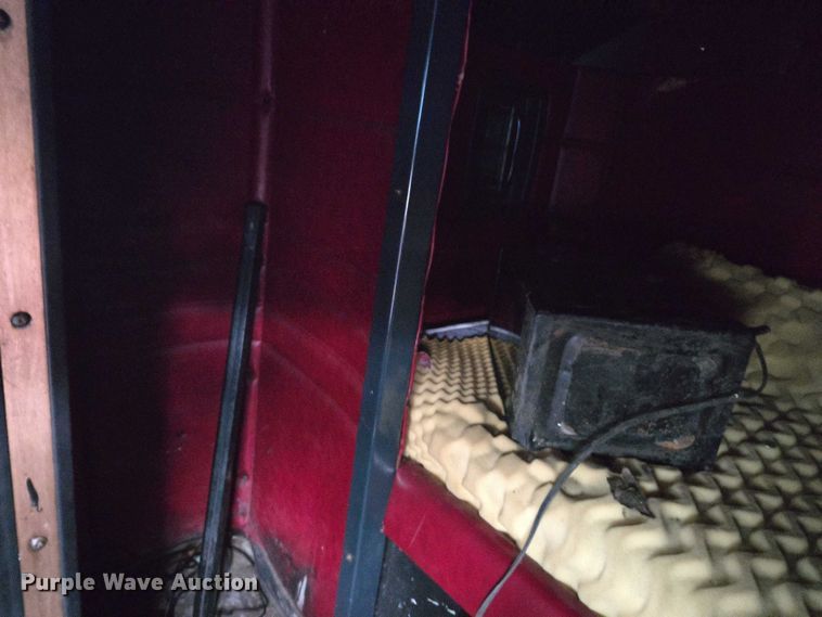 image for item DT4723 1994 Peterbilt 379 semi truck