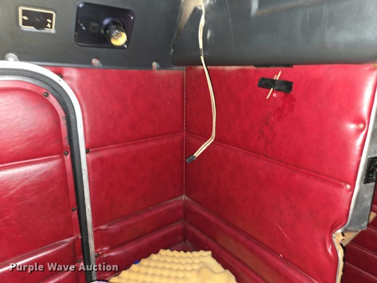 image for item DT4723 1994 Peterbilt 379 semi truck