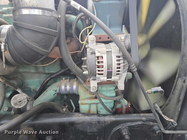 image for item DT4723 1994 Peterbilt 379 semi truck