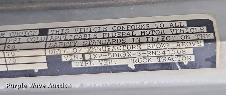 image for item DT4723 1994 Peterbilt 379 semi truck