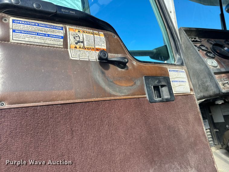 image for item DT6437 2000 Kenworth W900 truck cab and chassis