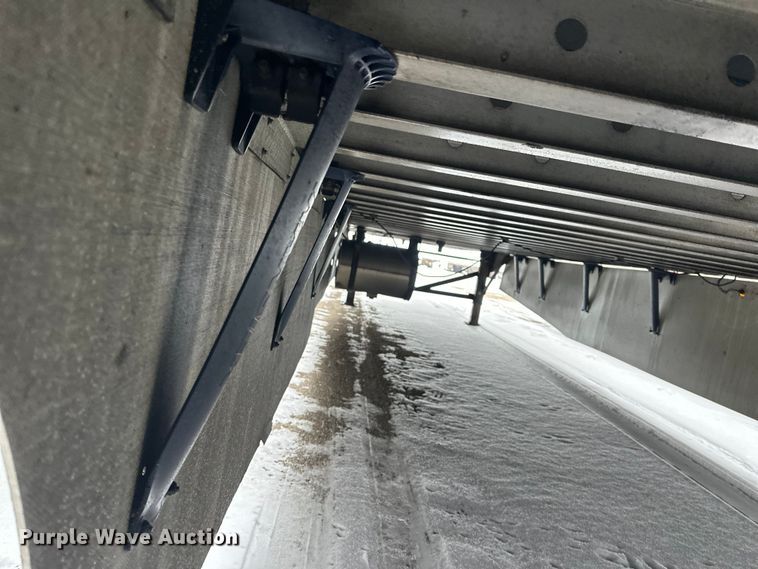 image for item DT6462 2017 Great Dane refrigerated van trailer