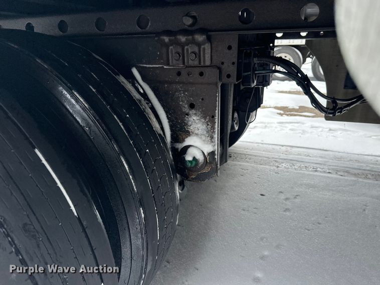 image for item DT6462 2017 Great Dane refrigerated van trailer