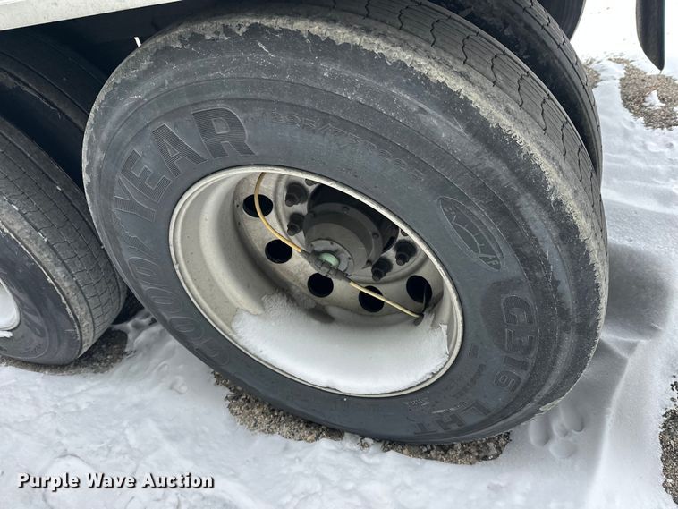 image for item DT6464 2017 Great Dane ESS-1114-31053 refrigerated van trailer