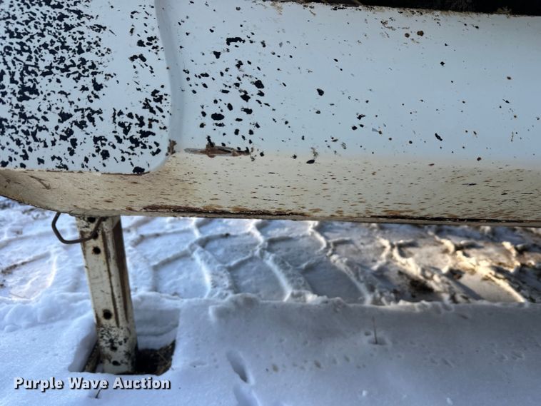 image for item DT6467 2016 Trail King TKBDLW26-4 bottom dump trailer