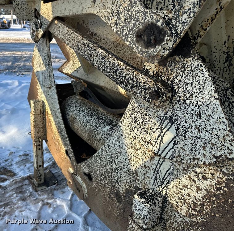 image for item DT6467 2016 Trail King TKBDLW26-4 bottom dump trailer