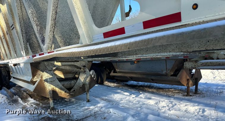 image for item DT6467 2016 Trail King TKBDLW26-4 bottom dump trailer