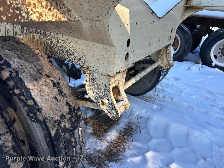 image for item DT6467 2016 Trail King TKBDLW26-4 bottom dump trailer