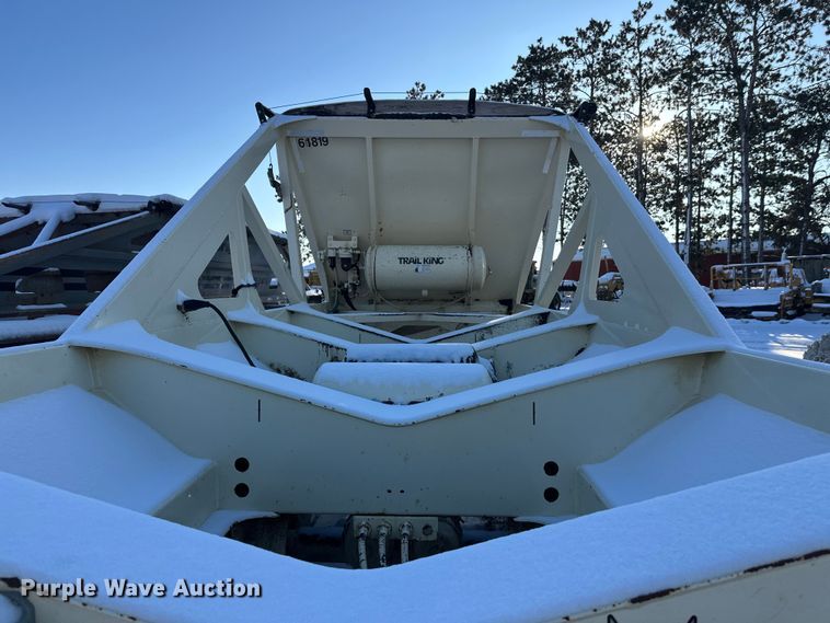 image for item DT6467 2016 Trail King TKBDLW26-4 bottom dump trailer