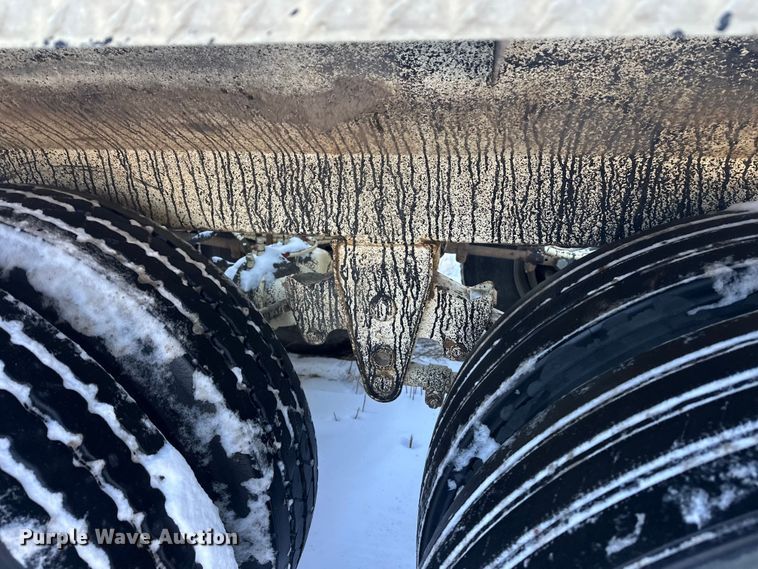 image for item DT6467 2016 Trail King TKBDLW26-4 bottom dump trailer