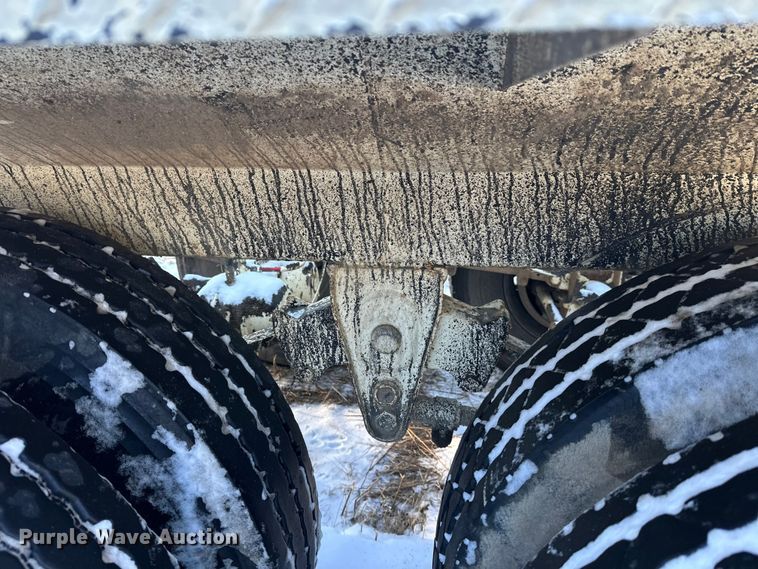 image for item DT6467 2016 Trail King TKBDLW26-4 bottom dump trailer