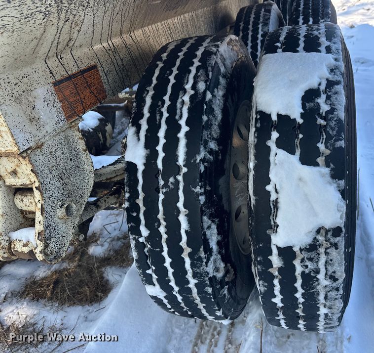 image for item DT6467 2016 Trail King TKBDLW26-4 bottom dump trailer