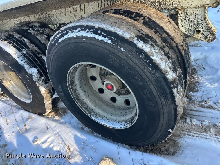 image for item DT6467 2016 Trail King TKBDLW26-4 bottom dump trailer