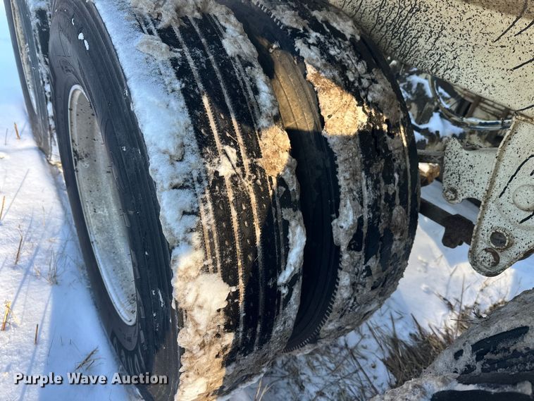 image for item DT6467 2016 Trail King TKBDLW26-4 bottom dump trailer